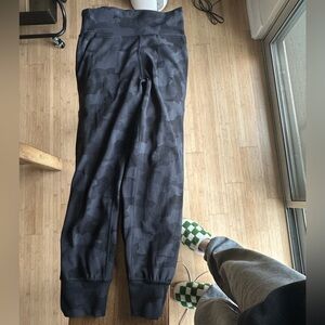 lululemon Align Jogger Crop